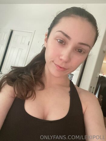 Lexi Poll Asmr