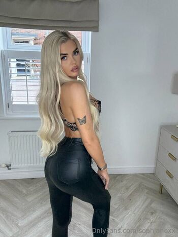 Leaked Lexiehulll private photo viral onlyfans