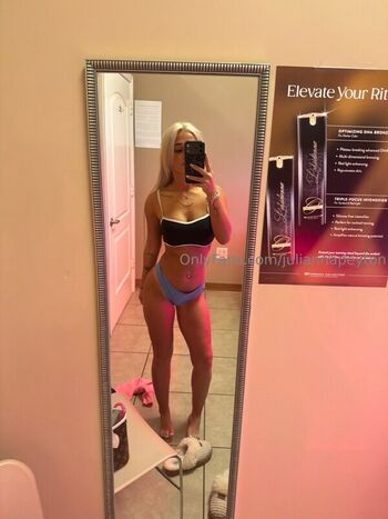 Leaked Lexii violett page private photo viral onlyfans