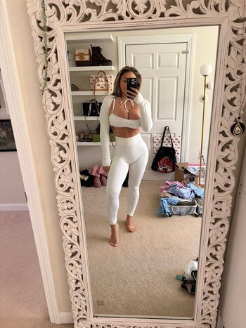 Lexis Deanna