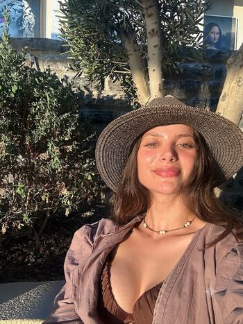 Leaked Leyla tanlar private photo viral onlyfans