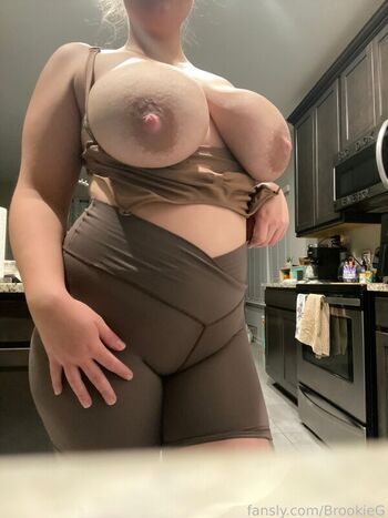 Leaked Lifeof brookieg private photo viral onlyfans