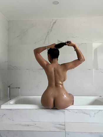 Leaked Lightskin  page private photo viral onlyfans