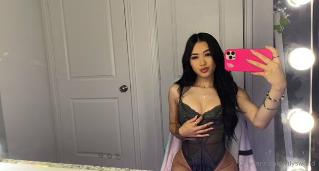 Leaked Liilysworld private photo viral onlyfans