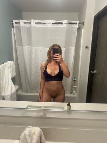 Leaked Lilarove page private photo viral onlyfans