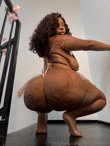 Leaked Lilbabyashleyy private photo viral onlyfans