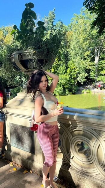Leaked Lilchiipmunk page private photo viral onlyfans