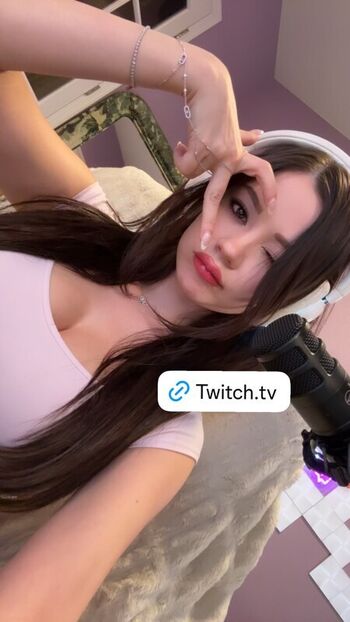 Leaked Lilchiipmunk private photo viral onlyfans