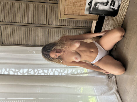 Leaked Lili luxie page private photo viral onlyfans