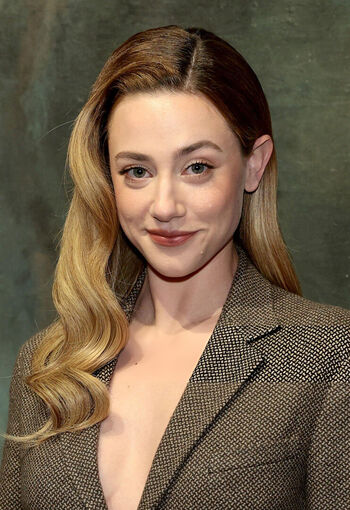 Lili Reinhart