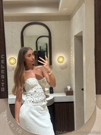 Leaked Lillian phillips  page private photo viral onlyfans