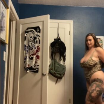 Lillias Right