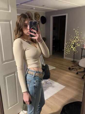 Leaked Lilly manier private photo viral onlyfans