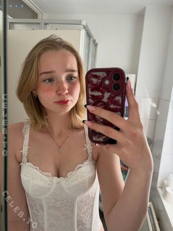Leaked Lilly schaper private photo viral onlyfans