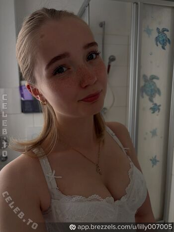 Leaked Lilly schaper private photo viral onlyfans