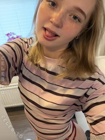 Leaked Lilly schaper private photo viral onlyfans