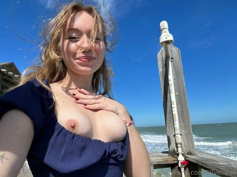 Leaked Lillyellexo private photo viral onlyfans
