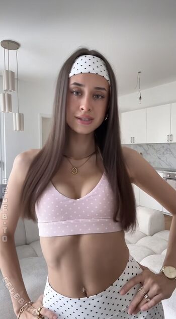 Leaked Lillyfayye private photo viral onlyfans