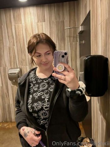 Leaked Lilrxhxii private photo viral onlyfans