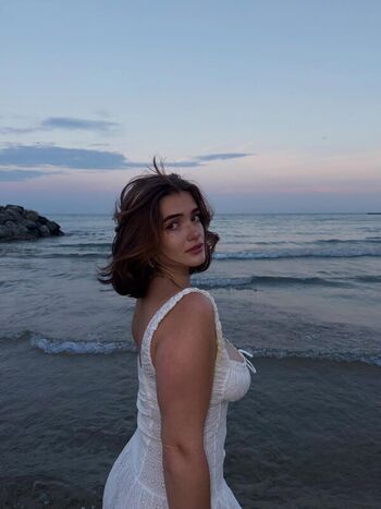 Leaked Lily eagla page private photo viral onlyfans