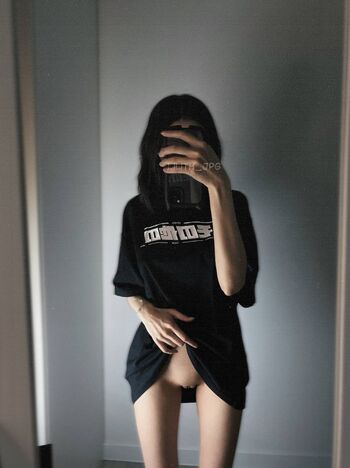 Leaked Lily jpg private photo viral onlyfans
