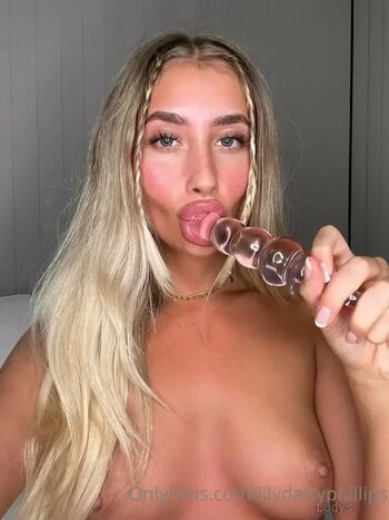 Lily Phill