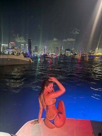 Leaked Lily roman page private photo viral onlyfans