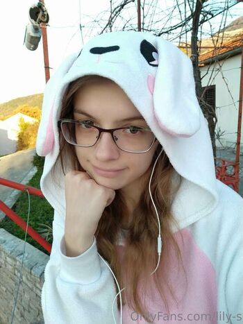 Leaked Lily s private photo viral onlyfans