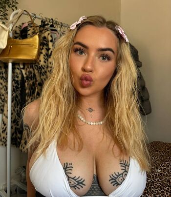 Leaked Lilyjanexx private photo viral onlyfans
