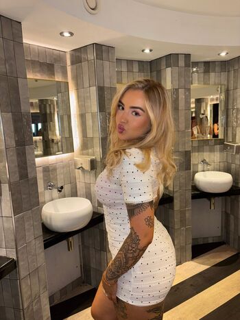 Leaked Lilyjanexx private photo viral onlyfans