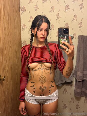 Leaked Lilystrangeink private photo viral onlyfans