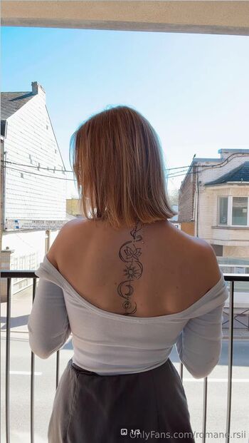 Lina49