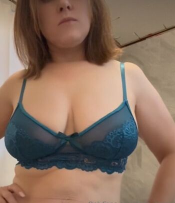 Leaked Linda crews private photo viral onlyfans