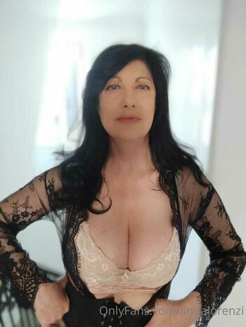 Leaked Linda lorenzi page private photo viral onlyfans