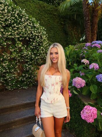 Leaked Lindsay brewer private photo viral onlyfans