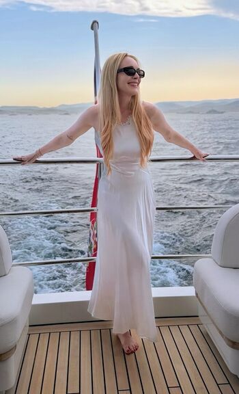 Leaked Lindsay lohan private photo viral onlyfans