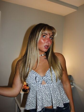 Leaked Lindsay sento private photo viral onlyfans