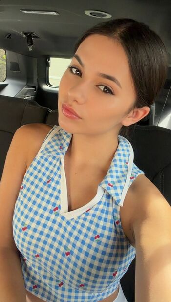 Leaked Lindsey lamer private photo viral onlyfans
