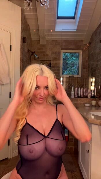Lindsey Pelas
