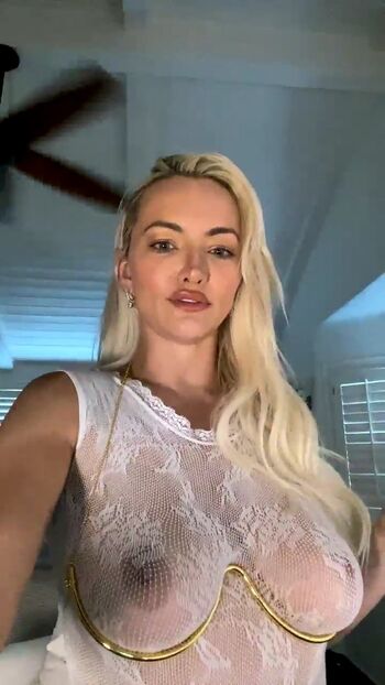 Leaked Lindsey pelas  page private photo viral onlyfans