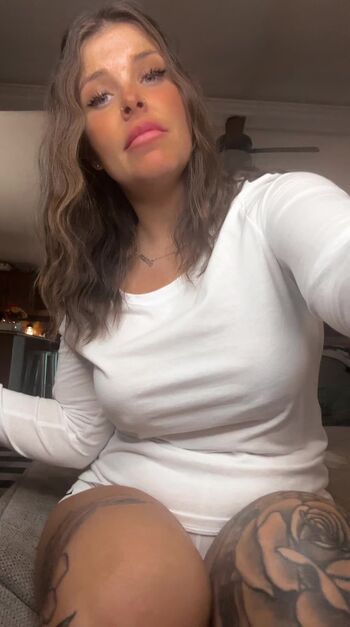 Leaked Lindzee private photo viral onlyfans