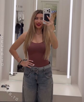Leaked Linuschka private photo viral onlyfans