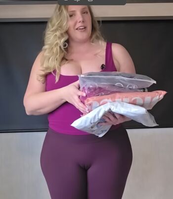 Leaked Linzathome private photo viral onlyfans