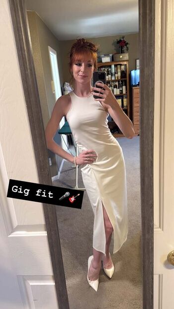 Lisa Foiles