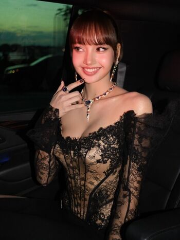 Leaked Lisa manoban page private photo viral onlyfans