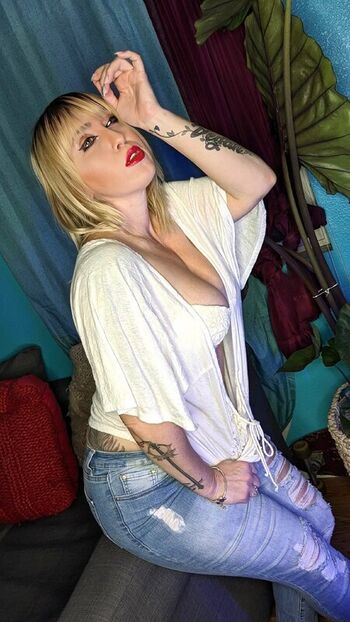 Leaked Lisa pinelli private photo viral onlyfans