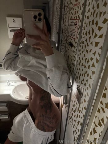 Leaked Littlebellsy page private photo viral onlyfans