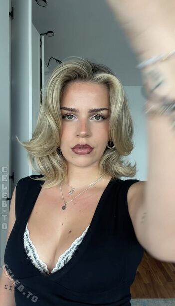 Leaked Livia josephine private photo viral onlyfans