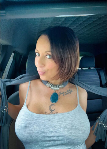 Leaked Livina officiel private photo viral onlyfans