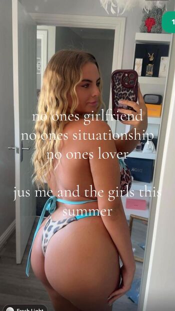 Leaked Livjoneszz private photo viral onlyfans